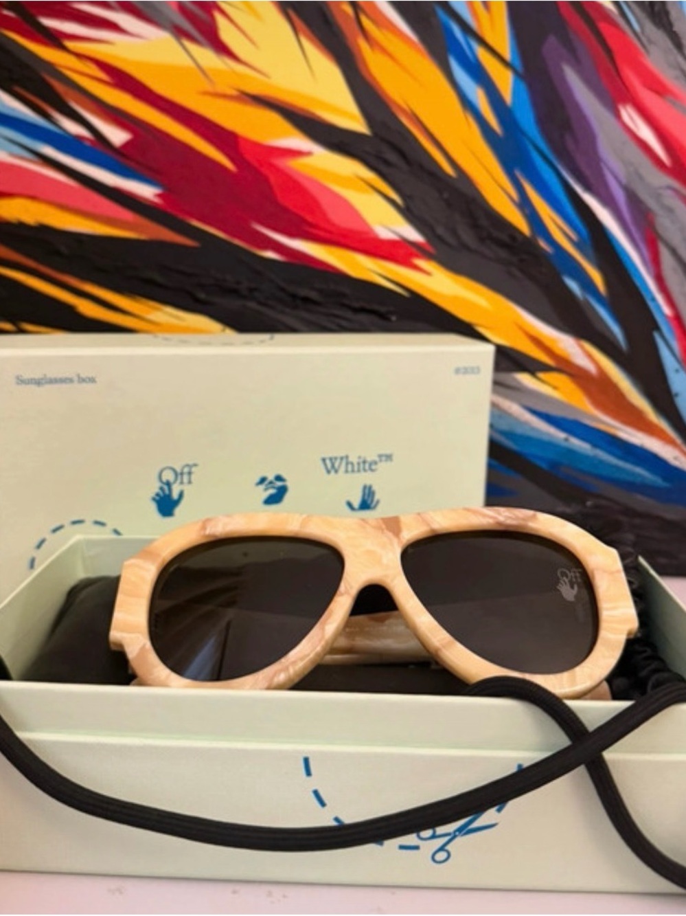 Off-White Beige Marble Frame Sunglasses with Black Lenses